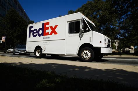 6-year-old boy struck by FedEx driver in Montgomery Co.